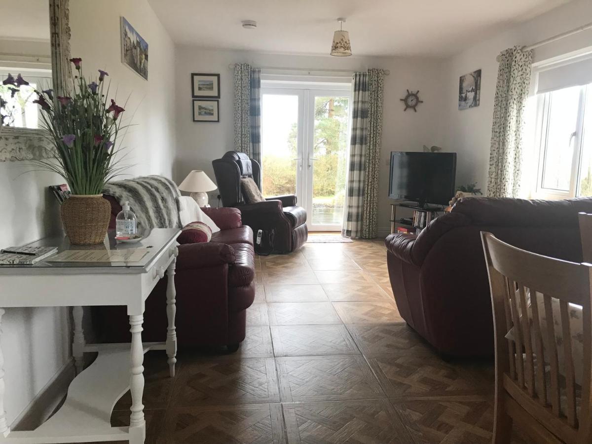 Pembrokeshire Fields Hotell Haverfordwest Exteriör bild