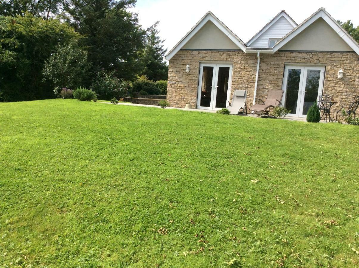 Pembrokeshire Fields Hotell Haverfordwest Exteriör bild
